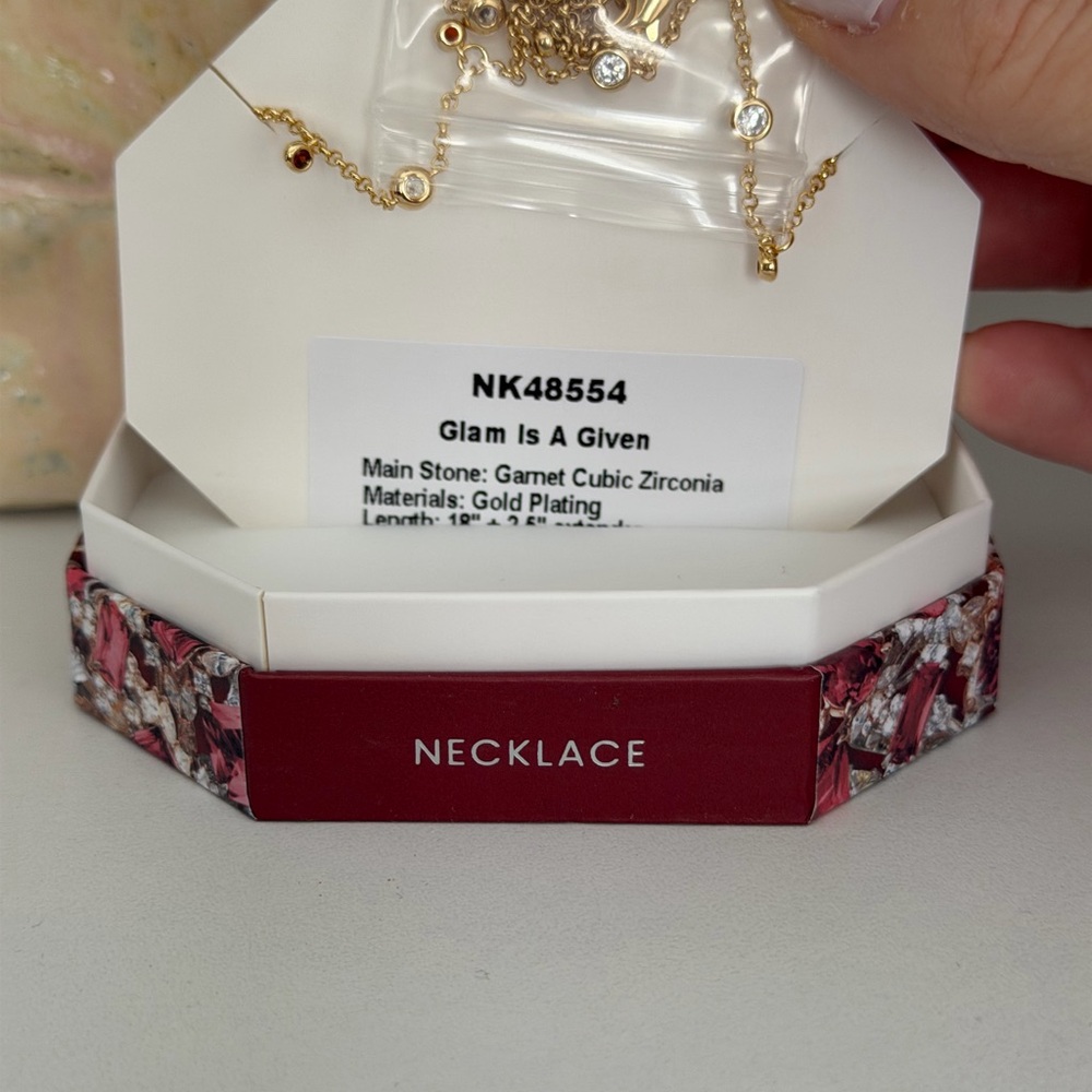 Glam is a Given, BP January 2026 necklace - Picture 2 of 2